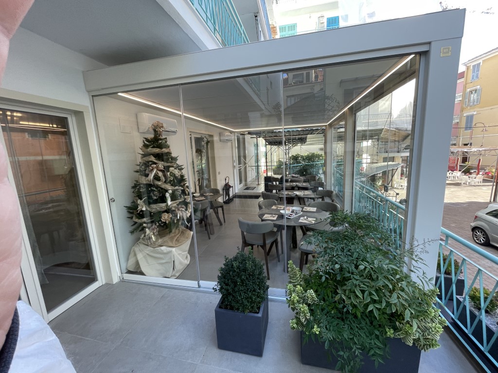 Una nuova copertura bio-termica per la terrazza di Giuan Design.